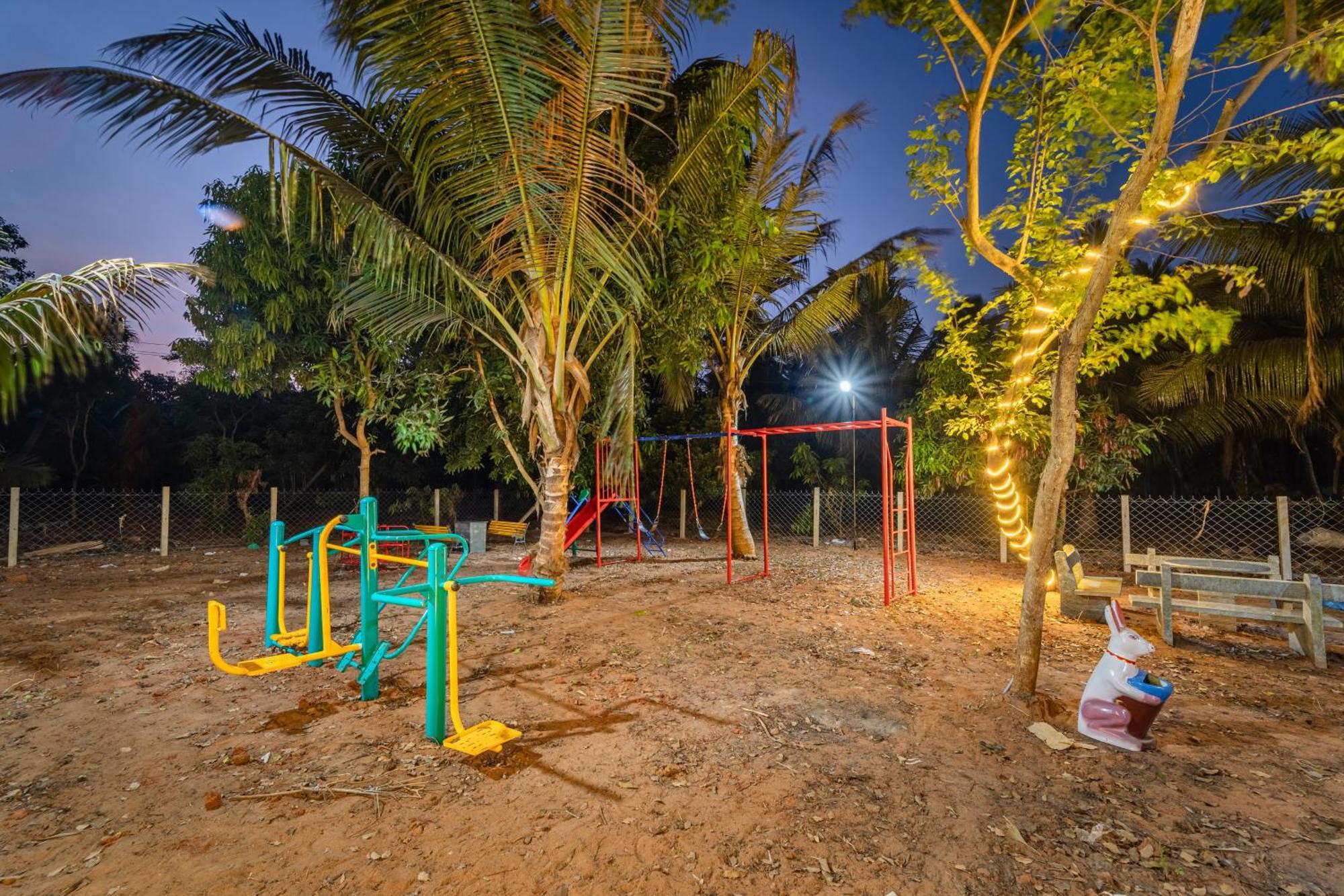 Teak Leaf Gateway Villa With Swimming Pool Indoor Games Kālapettai Exterior foto