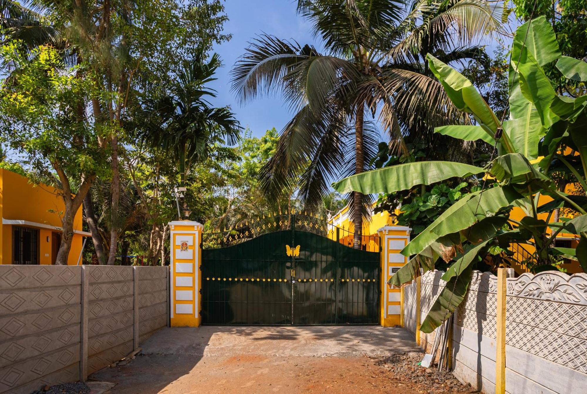 Teak Leaf Gateway Villa With Swimming Pool Indoor Games Kālapettai Exterior foto